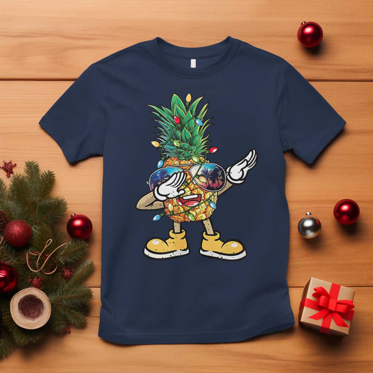 dabbing-pineapple-christmas-tree-lights-xmas-sunglasses-t-shirt-tropical-holiday-beach-tank-for-hawaii-vacation