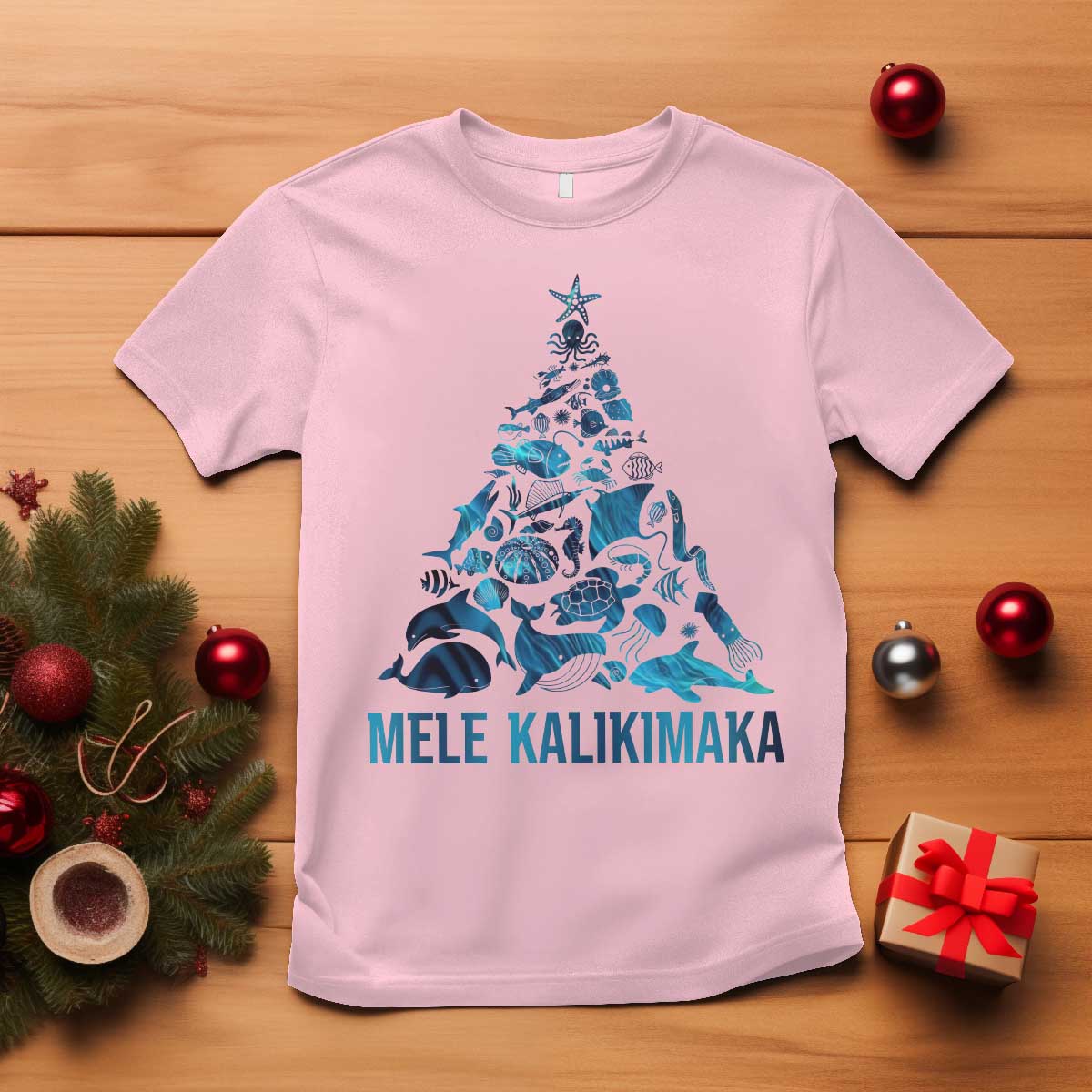 christmas-in-hawaii-t-shirt-mele-kalikimala-sea-animals-xmas-tree