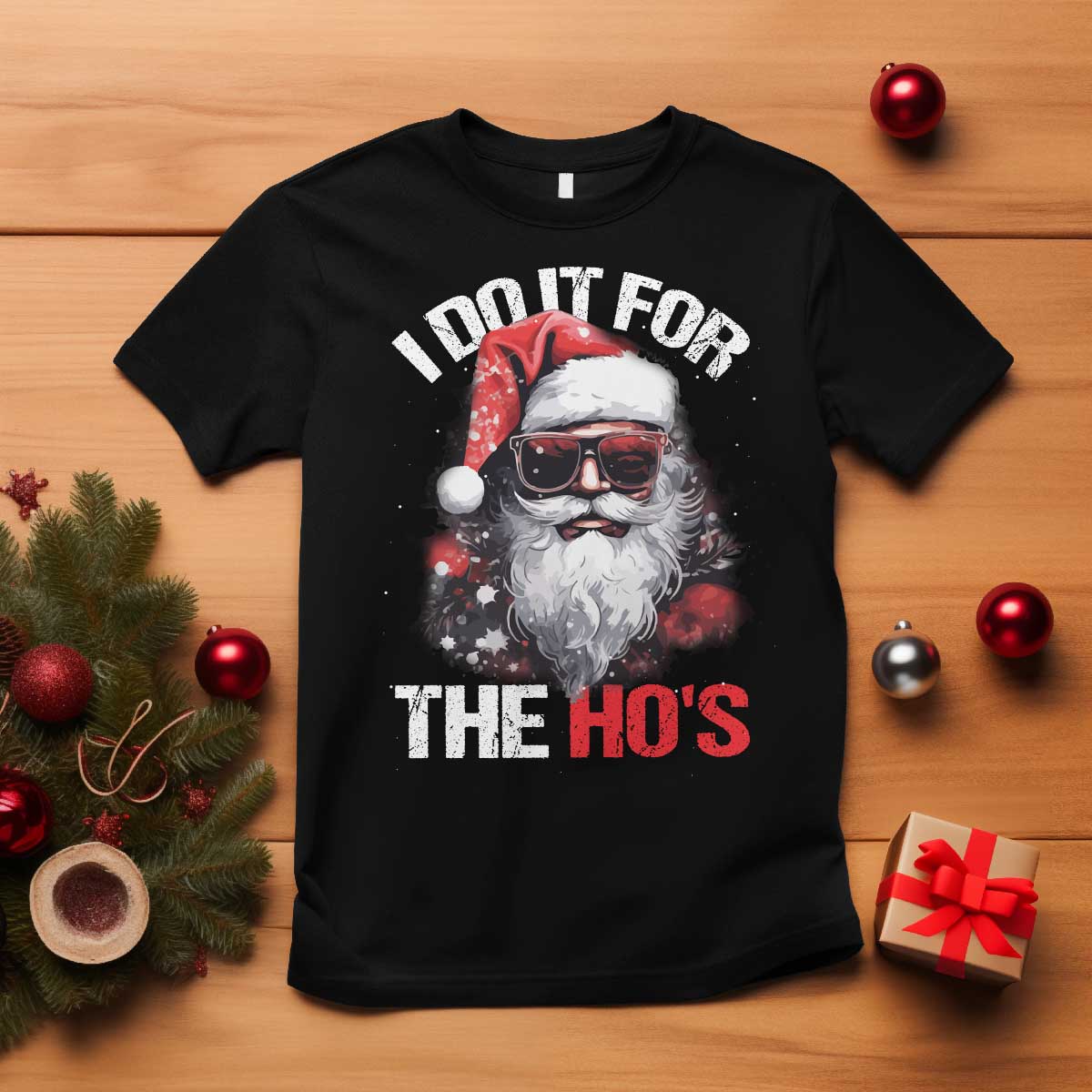 funny-christmas-i-do-it-for-the-hos-t-shirt-cool-santa-face