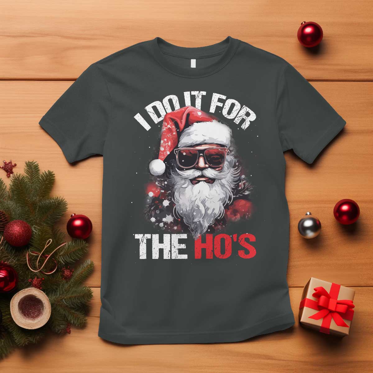 funny-christmas-i-do-it-for-the-hos-t-shirt-cool-santa-face