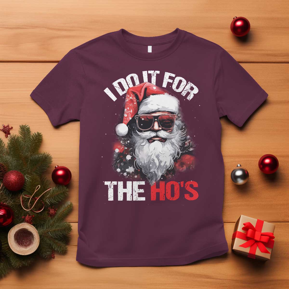 funny-christmas-i-do-it-for-the-hos-t-shirt-cool-santa-face