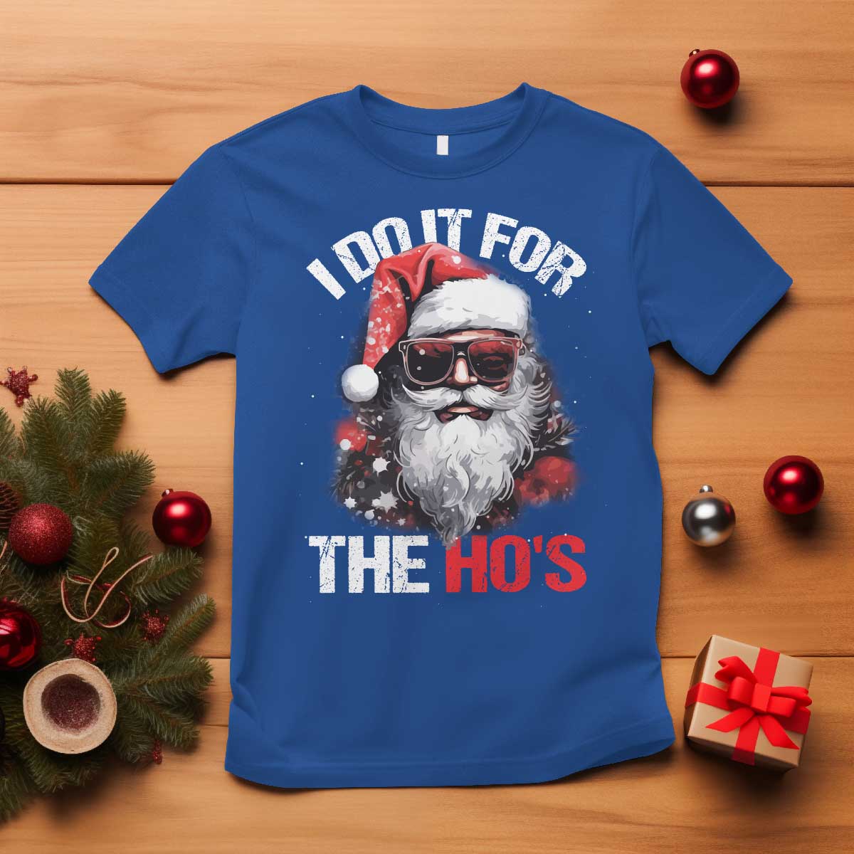 funny-christmas-i-do-it-for-the-hos-t-shirt-cool-santa-face