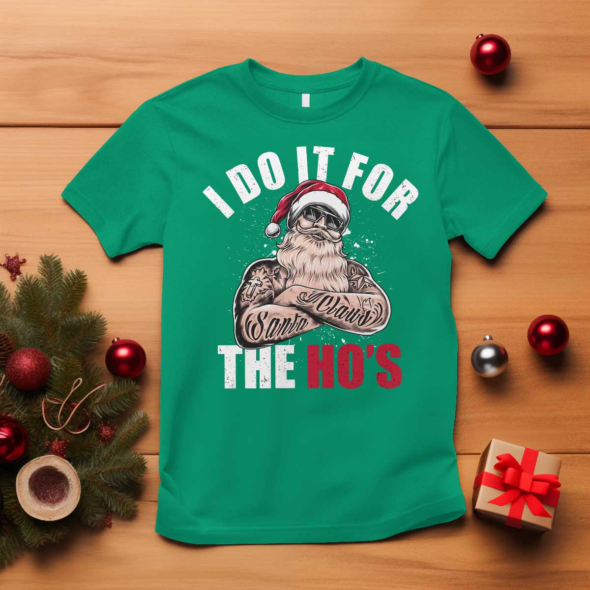 funny-christmas-santa-t-shirt-i-do-it-for-the-hos